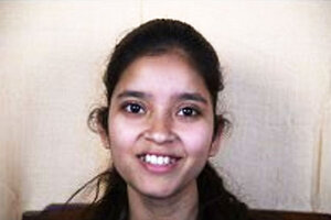 Porträt einer Frau mit lächelndem Gesichtsausdruck