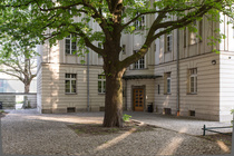 Präsidialgebäude - Eingang