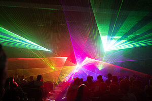 Lasershow in der Langen Nacht der Wissenschaften an der Beuth Hochschule