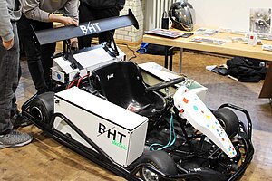Eines von vielen Exponaten: Elektro-Kart im BHT-Design 