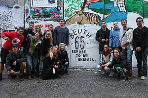 Beuth-Studierende an der Mauer zwischen Israel und Palästina im Oktober 2014 (Foto: Pipiorka)