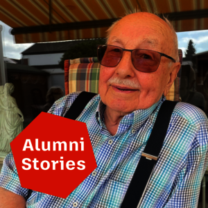 Wolfgang Franke genießt seinen Ruhestand auf seiner Terrasse.