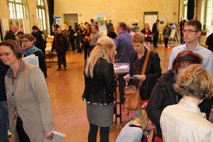 Gäste informierten sich an den Ständen über Gesundheitsthemen (Foto: Jansen)