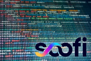 Beispielcode für ein KI-basiertes großes Sprachmodell (LLM), darauf das Logo des soofi-Projektes