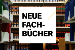 Blick auf Regale mit Büchern in der Bibliothek. Text: Neue Fachbücher