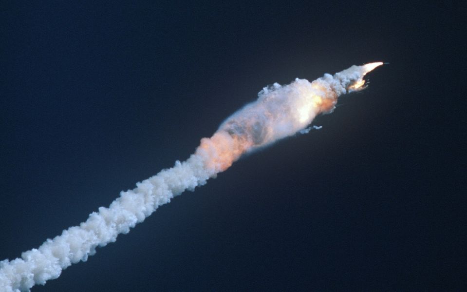 Das explodierende Space Shuttle Challenger 73 Sekunden nach dem Start.