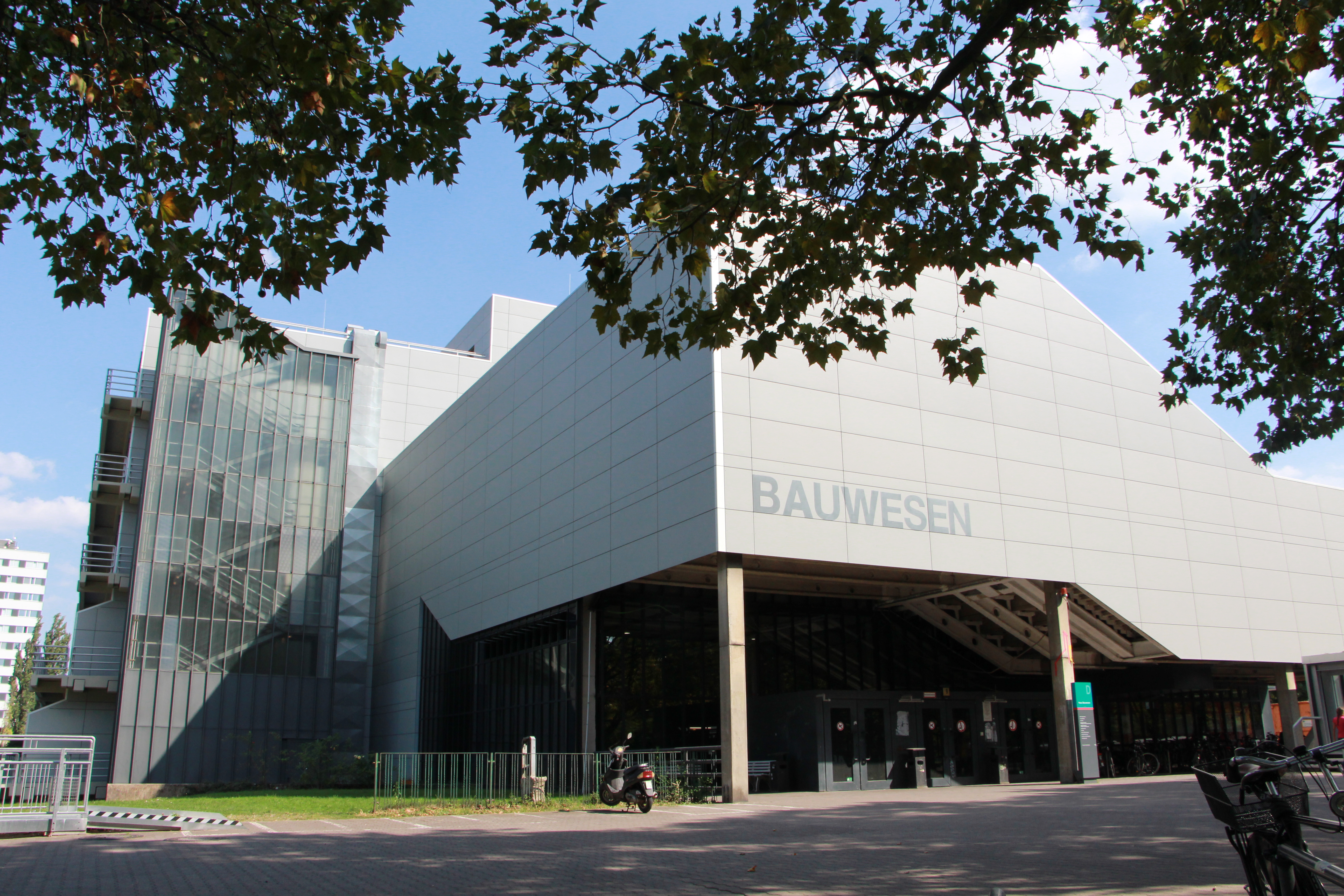 Haus Bauwesen - Eingangsbereich