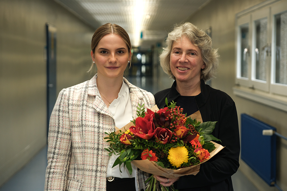 Prof. Dr. Karoline Barthel