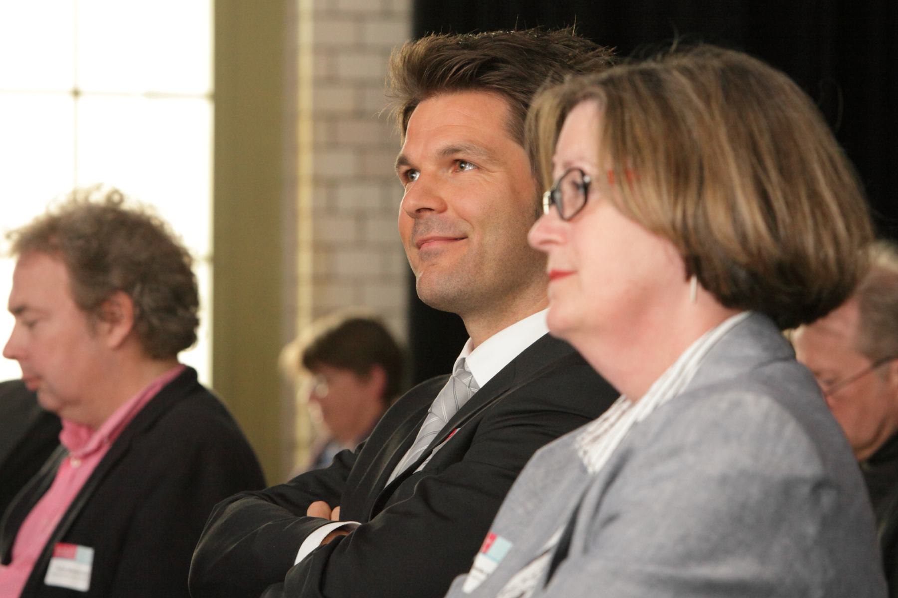 Prof. Dr. Monika Gross und Staatssekretär für Wissenschaft Steffen Krach beim Research Day 2015