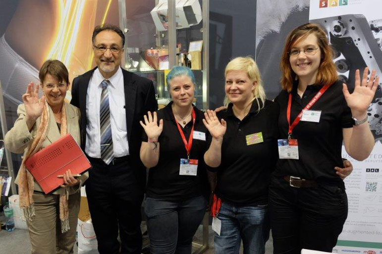 Stand-Team des Beuth-Studiengangs Druck- und Medientechnik