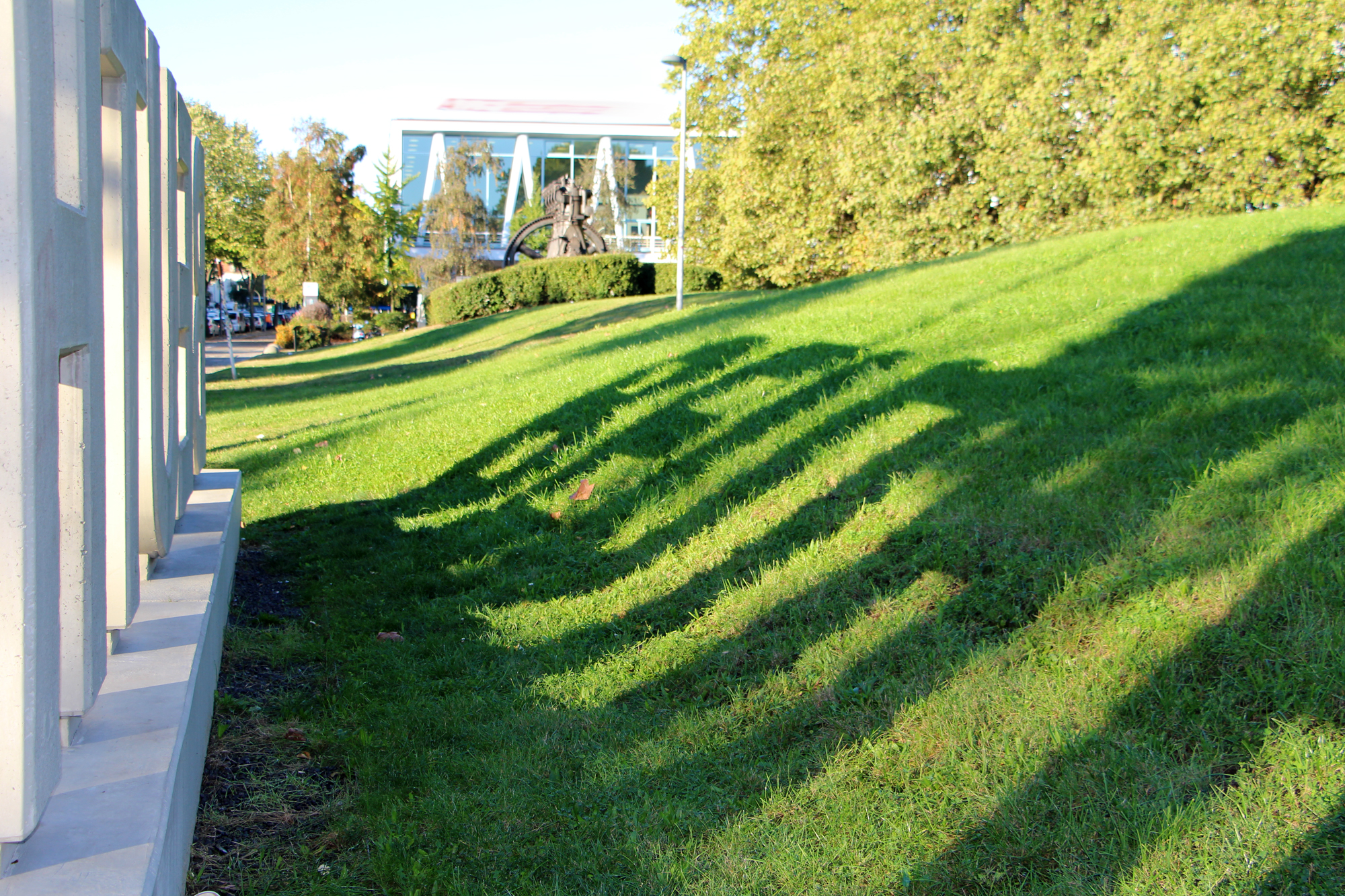 Schriftzug auf dem Campus der Beuth Hochschule