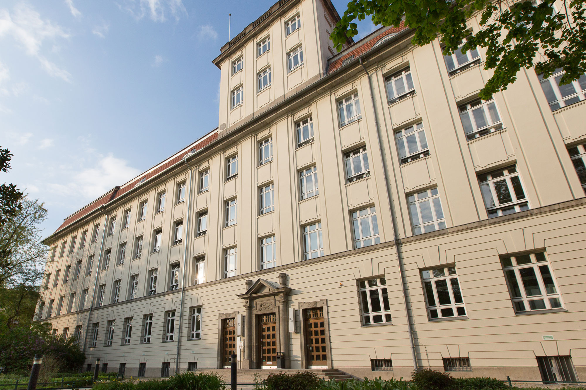 Haus Beuth auf dem Campus der Hochschule